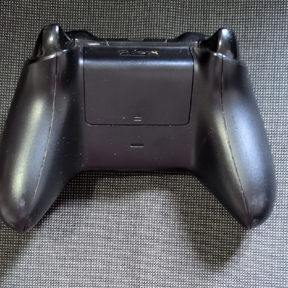 Black Wireless Gaming Controller